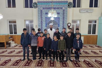 Cevizli Mahalle Camii'nde Gençlerle İmamlar Bir Araya Geldi