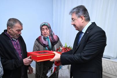 Vali Baba'dan Şehit Ailesine ziyaret