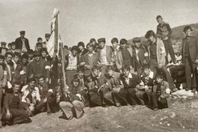BİR FOTOĞRAF, BİN HİKAYE: 1979 YILINDAN KALAN O DEĞERLİ KARE