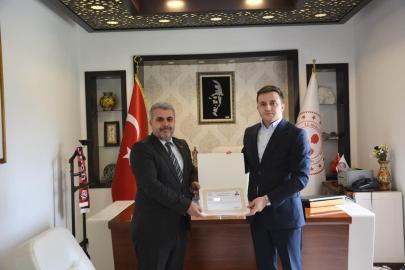 Kaymakam Zengin’den Müftü Kaya’ya Taltif