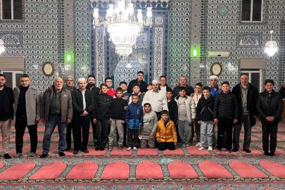 Kırka'da  Aileler Camide Buluştu: Maneviyat ve Birlik Mesajı