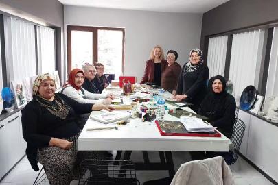 Seyitgazi’de Çiviler ve Teller Sanata Dönüşüyor: