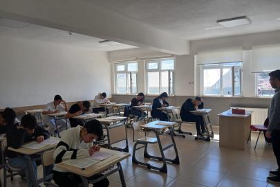 Seyitgazi’de Umre Heyecanı: Öğrenciler Peygamber Sevgisi İçin Yarıştı