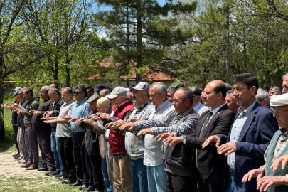 Bardakçı’da Bereket Duası, Cevizli’de Düğün Neşesi