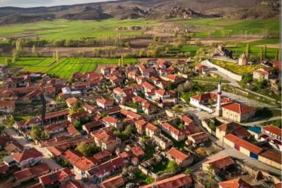 KÜMBET KÖYÜ’NDE CEMİYET HAREKETLİLİĞİ: 2026 VE 2027 YILI DÜĞÜN TAKVİMİ BELLİ OLDU!