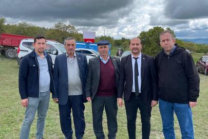 Numanoluk ve Salihler Mahallelerinde Bereket İçi Eller Semaya Açıldı: AK Parti Seyitgazi İlçe Başkanı Özcan Yıldız Hemşehrileriyle Yağmur Duasında Buluştu