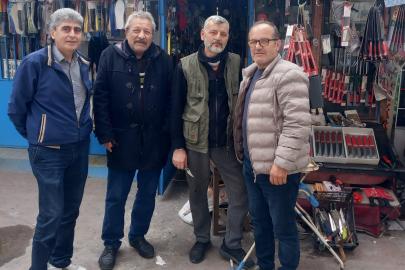 Seyitgazi Haberci’ye Sıcaksular’dan Övgü: Dostlar Sayfaları Birlikte İnceledi