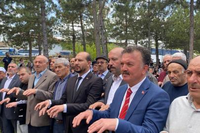 Seyitgazi’de Bereket Duası:  Başkan Yıldız 6 Mahallede!