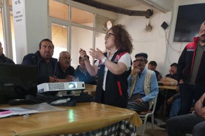 Bardakçı Mahallesi’nde Üreticiye Büyük Kolaylık: Zirai İlaçlama Sertifikası İçin Bilgilendirme Toplantısı Yapıldı
