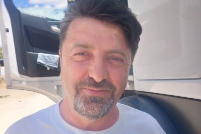 BİZDEN BİR YÜZ, BİZDEN BİR SES: CÜNEYT KABADAYI