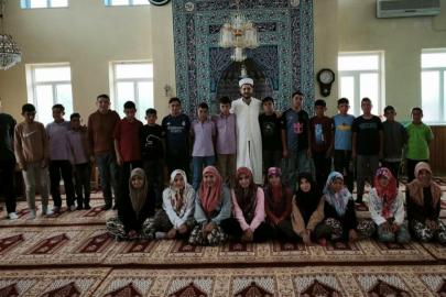 CEVİZLİ’DE ANLAMLI BULUŞMA: ÇEDES KAPSAMINDA GENÇLER CAMİDE BİR ARAYA GELDİ