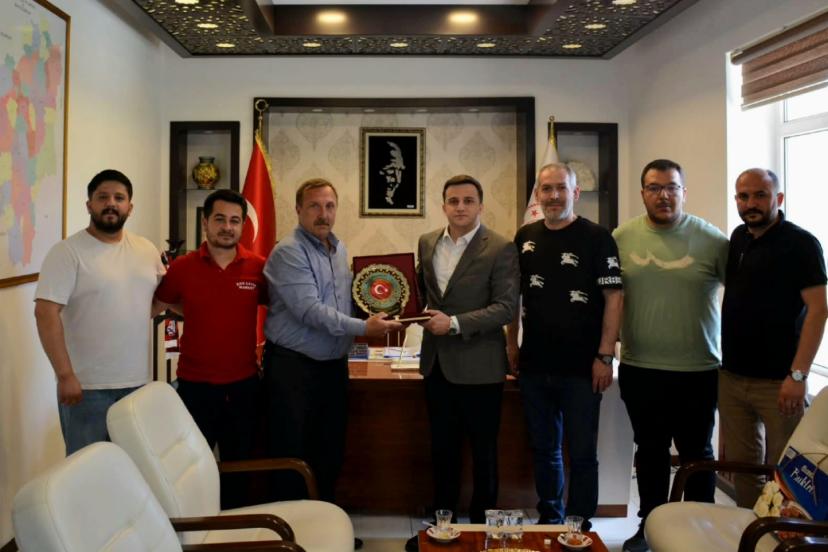 ESNAF ODASI BAŞKANI KARAKULAK’TAN KAYMAKAM ZENGİN’E ZİYARET