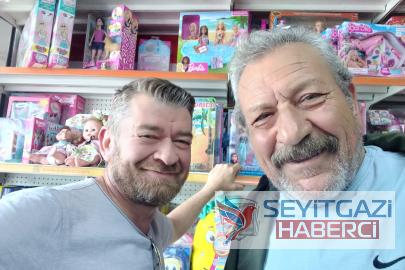 Seyitgazi Yolu Üzerinde Bir "Doğru Adam": Mustafa Doğru ve Kırtasiye Nostaljisi