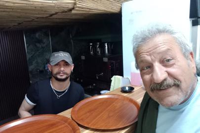 TEDAŞ’IN ARKA SOKAĞINDAN BİR "SALVADOR DALİ" GEÇTİ: EMRE ŞAHİN