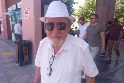Sahanın Yıldızı, Şiirin Zarif Kalemi Mehmet Türker