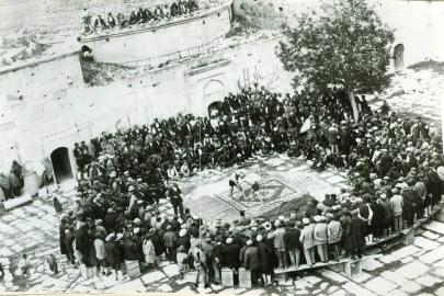 SEYYİD BATTAL GAZİ’NİN HUZURUNDA TARİHİ HESAPLAŞMA! CİHAN IŞIKLARI ALTINDA HALI ÜSTÜNDE ÖLÜMÜNE MÜCADELE!
