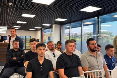 AK Parti Seyitgazi Gençlik Kollarından Üniversite Adaylarına Gelecek Desteği: Tercih Buluşması Gerçekleşti