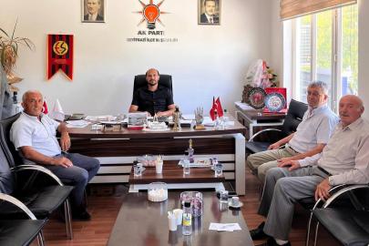 Eski Kırka Belediye Başkanı Selahattin Çörez’den Seyitgazi AK Parti İlçe Başkanlığı’na Ziyaret