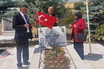 İYİ Parti Seyitgazi’den Şehitlik Ziyareti