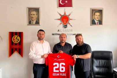 Siyasetin Temsilcilerine Kırka Spor Forması!