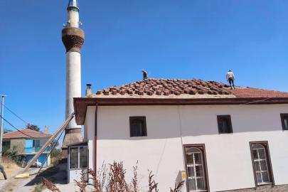 Sarayören Mahallesi Camii’nin Çatısı Yenileniyor: Birlik ve Beraberlik Örneği