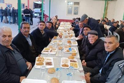 REKOR DAYANIŞMA! KÜMBET KÖYÜ’NDE 2027 RAMAZAN İFTAR LİSTESİ ŞİMDİDEN DOLDU!